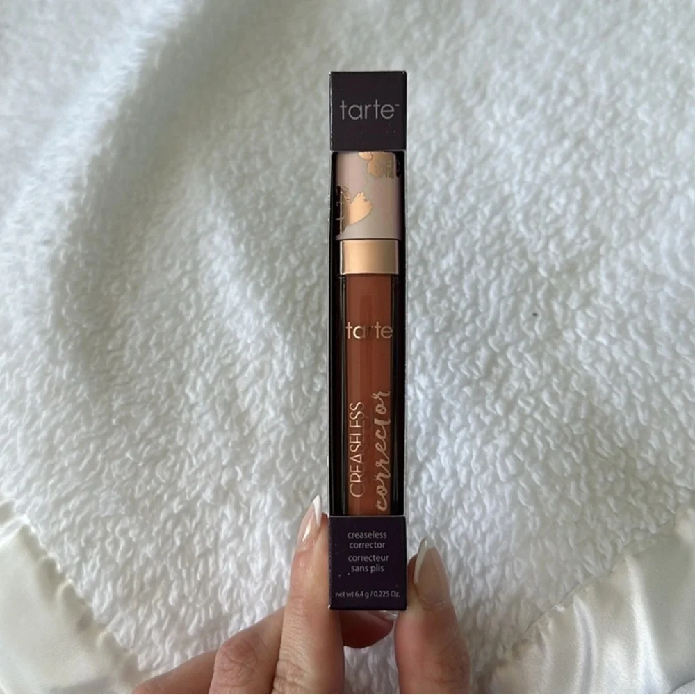 💕Tarte Creaseless Concealer - Warm Peach